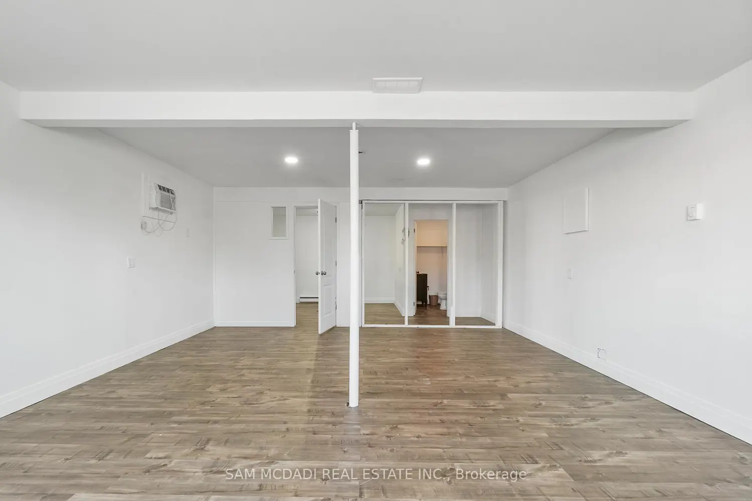 Additional image 7 of 2705 Laurier Street