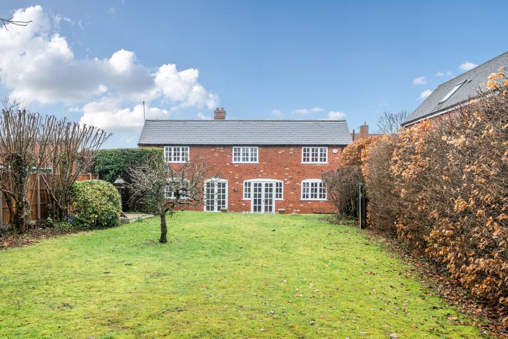Additional image 2 of 4 bed detached house to rentMoreton Morrell, Warwick CV35