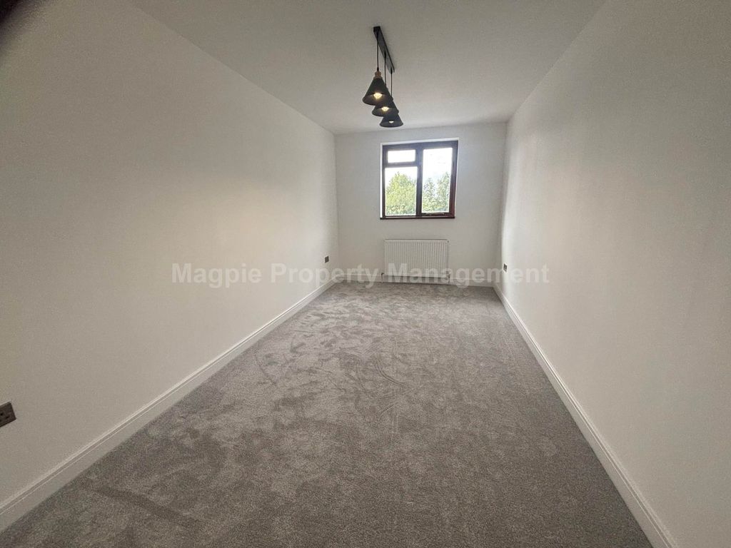 Additional image 20 of 6 bed semi-detached house to rentThe Lakes, Twentypence Road, Cottenham, Cambridge CB24