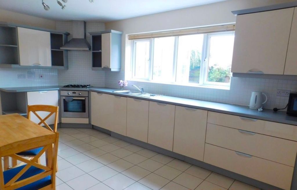 Additional image 3 of 6 bed detached house to rentStudents, Galingale View, Keele, Newcastle Under Lyme ST5