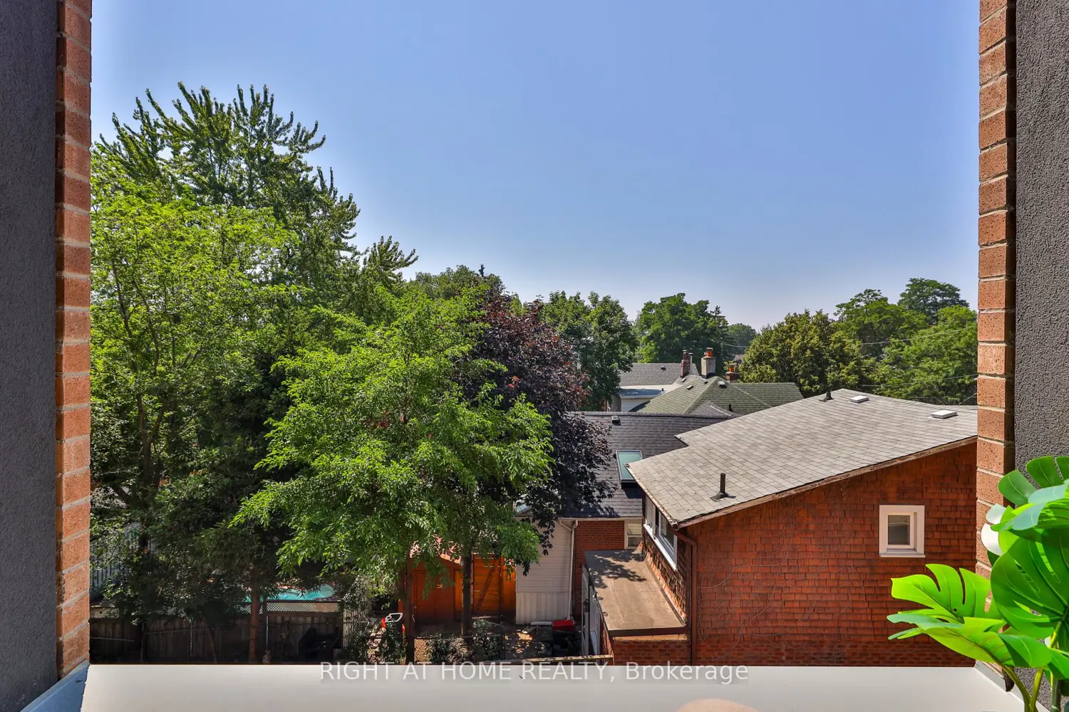 Additional image 9 of 1161 Kingston Road 201