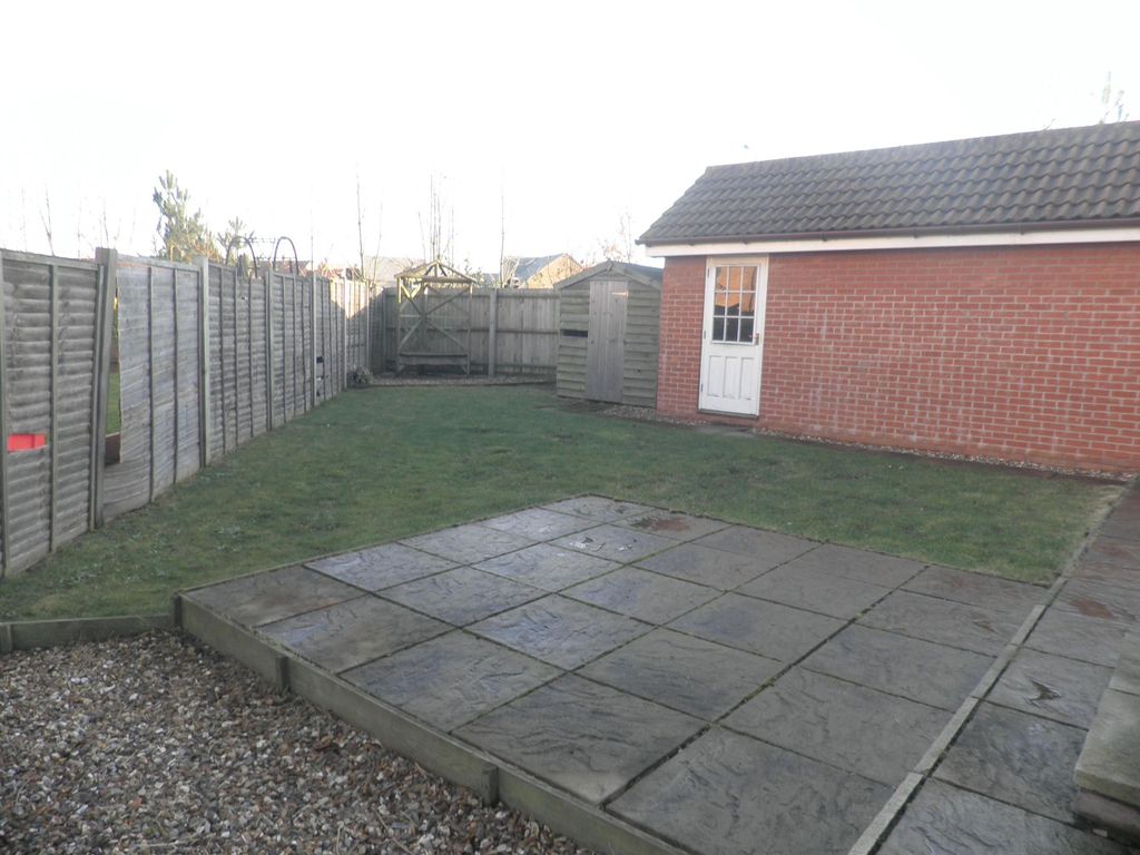 Additional image 11 of 5 bed detached house to rentChaffinch Road, Bury St. Edmunds IP32