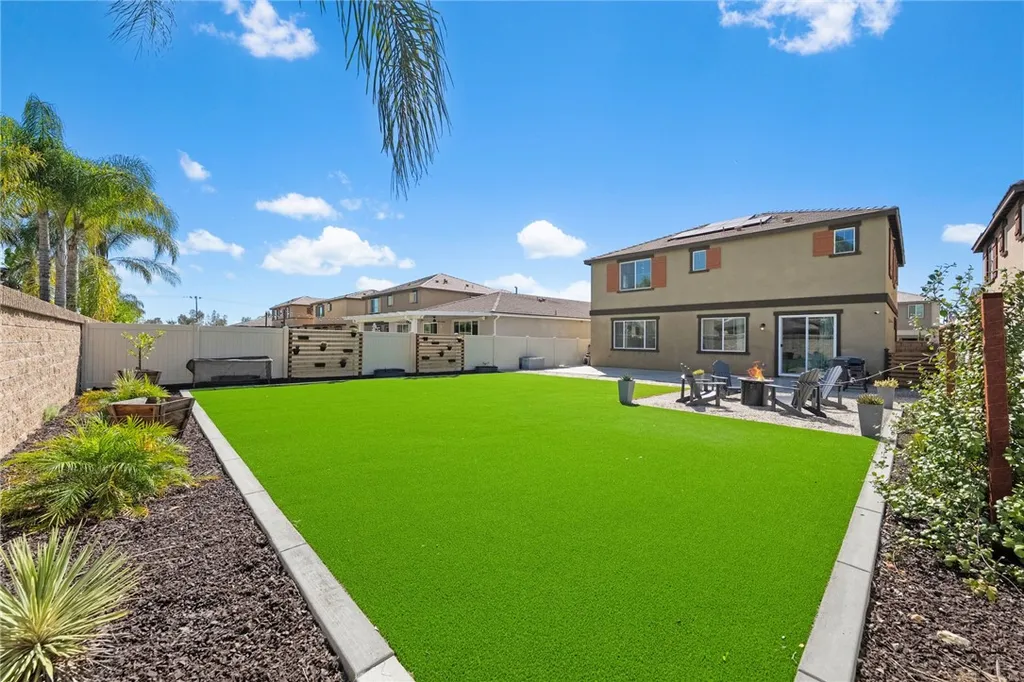 32906 Forgecroft St, Menifee, CA 92584