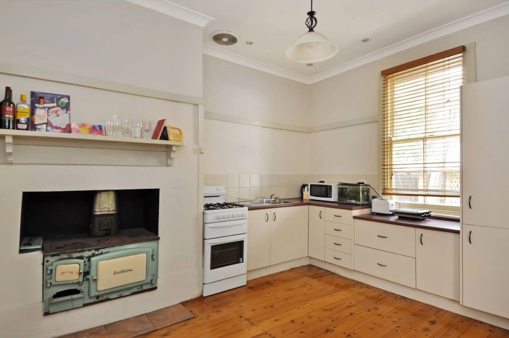 Additional image 5 of 305 Russell Street, Bathurst NSW 2795