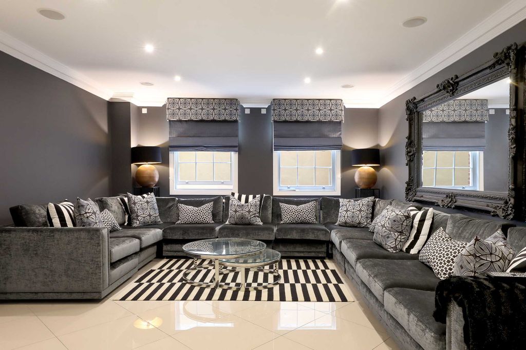 Additional image 10 of 9 bed detached house to rentSlade Oak Lane, Gerrards Cross SL9