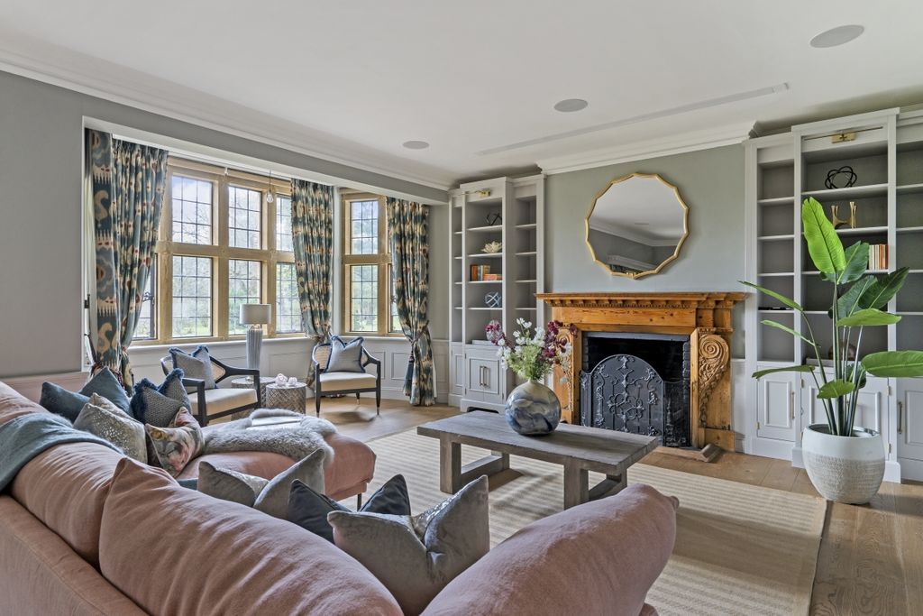 Additional image 8 of 10 bed detached house to rentPriors Hatch Lane, Hurtmore, Godalming GU7
