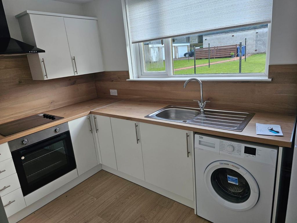 Additional image 9 of 1 bed flat to rentCastleton Drive, Newton Mearns, Glasgow G77