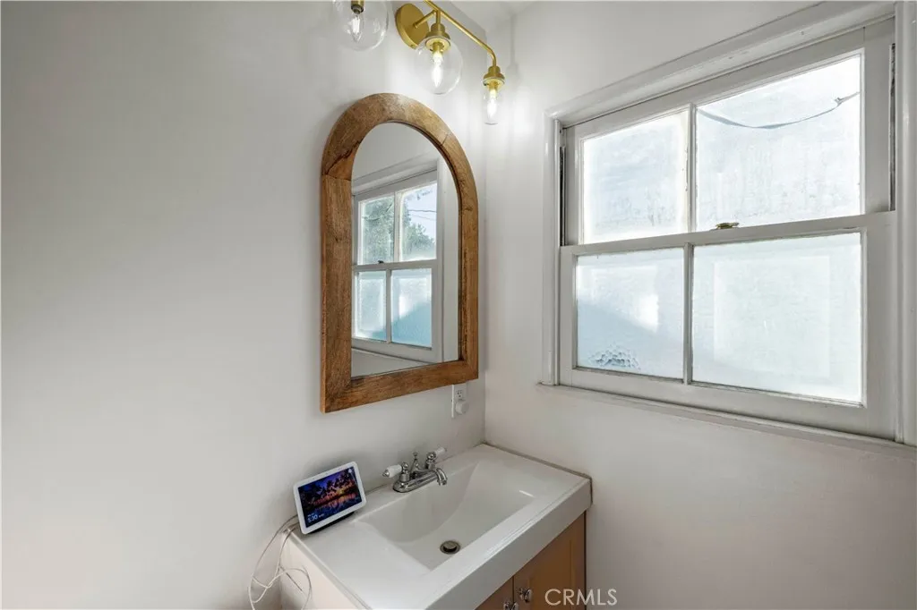 Additional image 45 of 18229 Strathern Street, Reseda, CA 91335