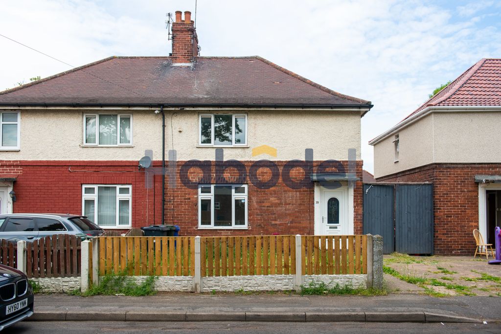 3 bed semi-detached house to rentWarren Close, Intake, Doncaster DN2