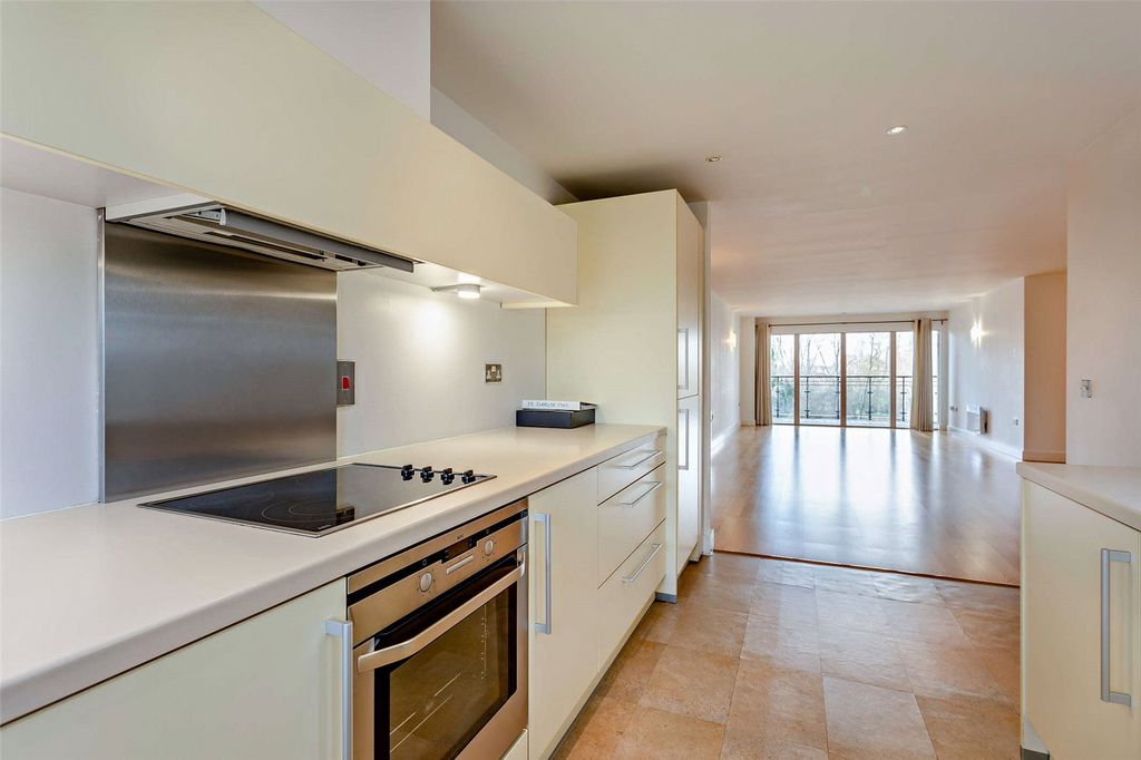 Additional image 3 of 2 bed flat to rentRiverside Place, Cambridge CB5