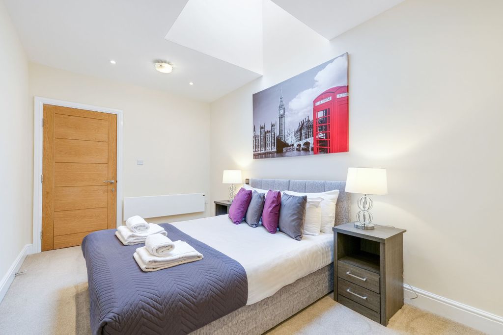 Additional image 12 of 3 bed flat to rentQueen Street, Maidenhead SL6