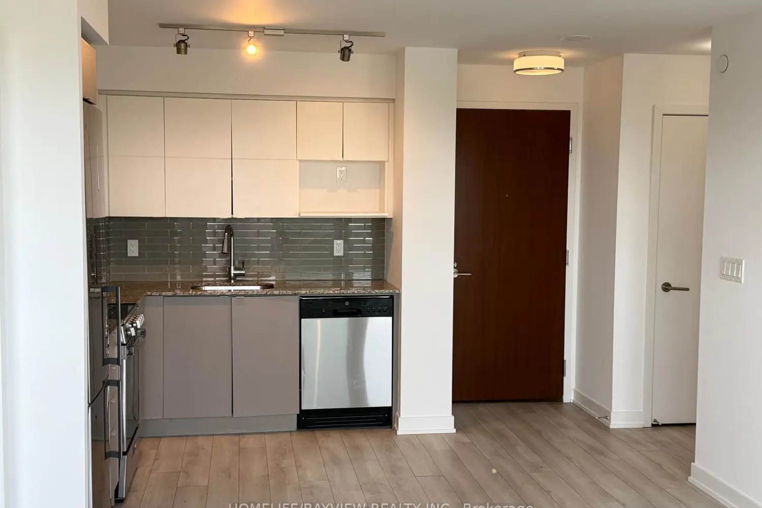 Additional image 10 of 120 Varna Drive 1212