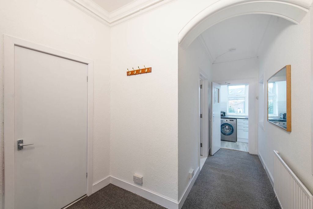 Additional image 2 of 3 bed flat to rentBruce St, Stirling FK8