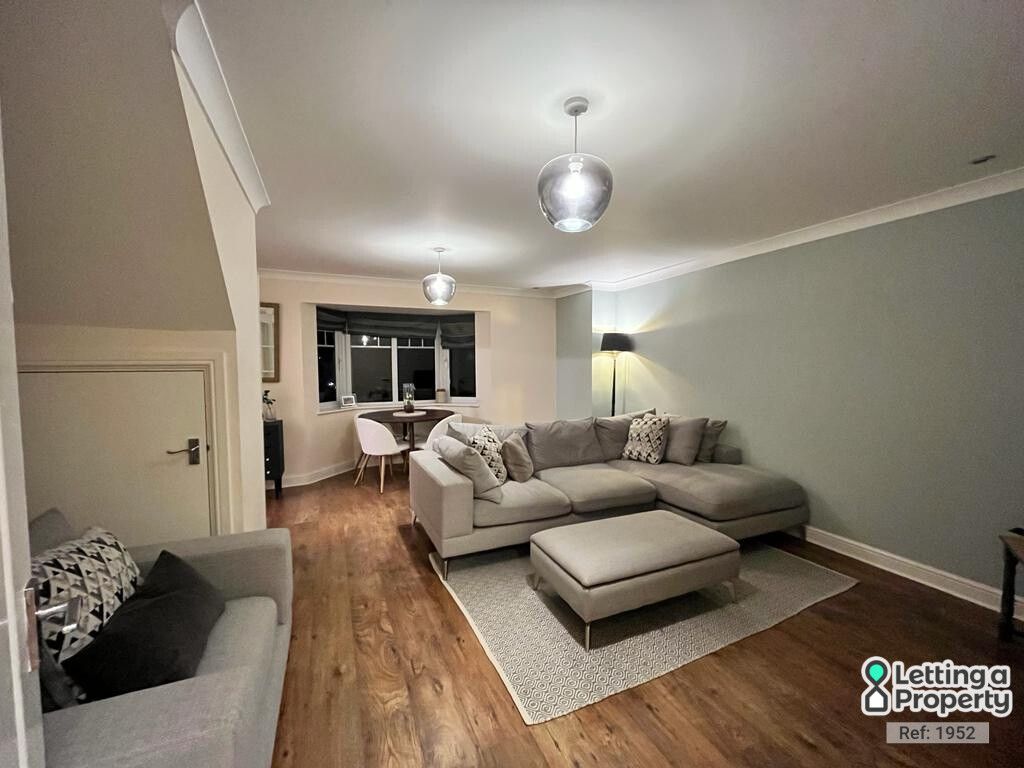 2 bed flat to rentCoppice Gate, Redditch B97 photo 3