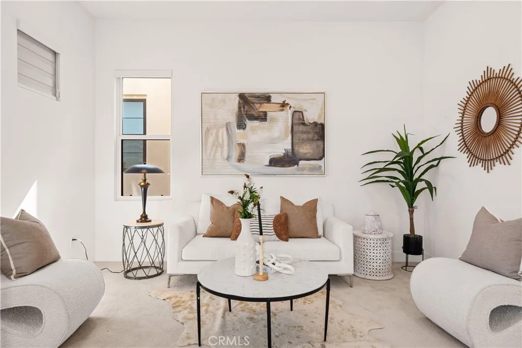 Additional image 31 of 102 Yugen, Irvine, CA 92618