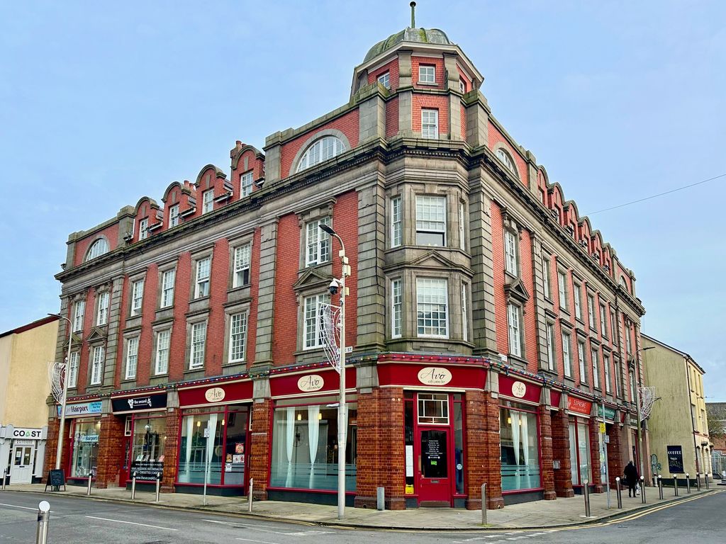 Additional image 3 of 1 bed flat to rentMarket Street, Llanelli SA15