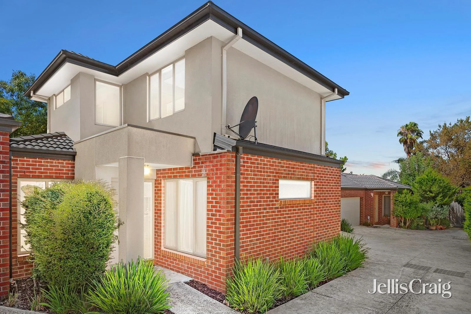 2/24 Vinter Avenue, Croydon VIC 3136