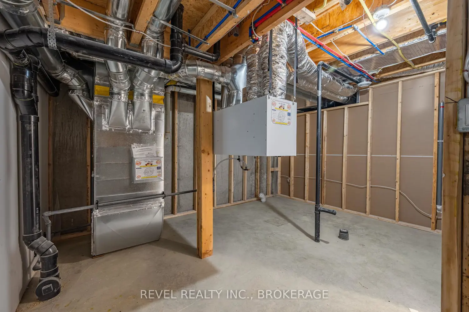 Additional image 17 of 440 Buckthorn Drive