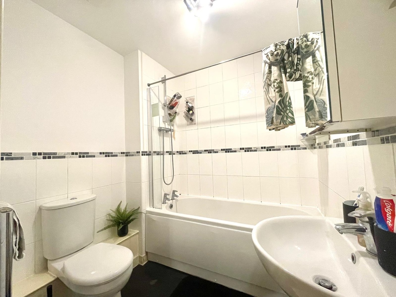 Additional image 6 of 2 Bed Flat, Sweetman Place, BS2, N1 7GU