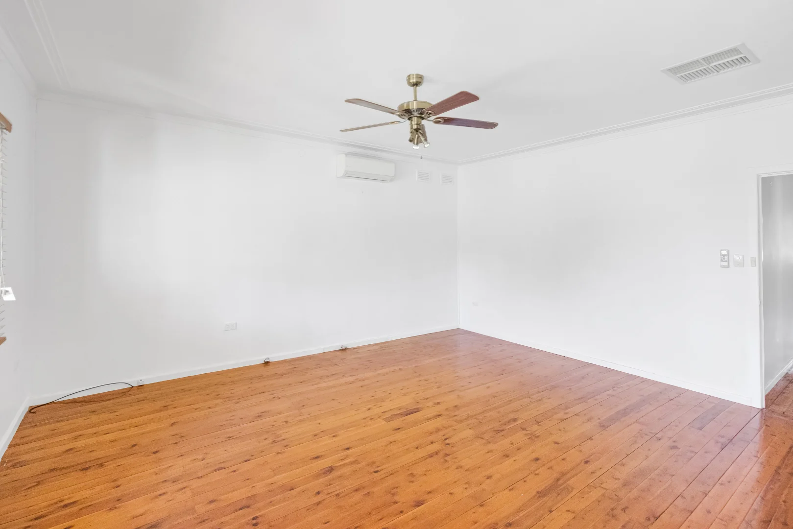 Additional image 3 of 44 Stanley Street, Kooringal NSW 2650