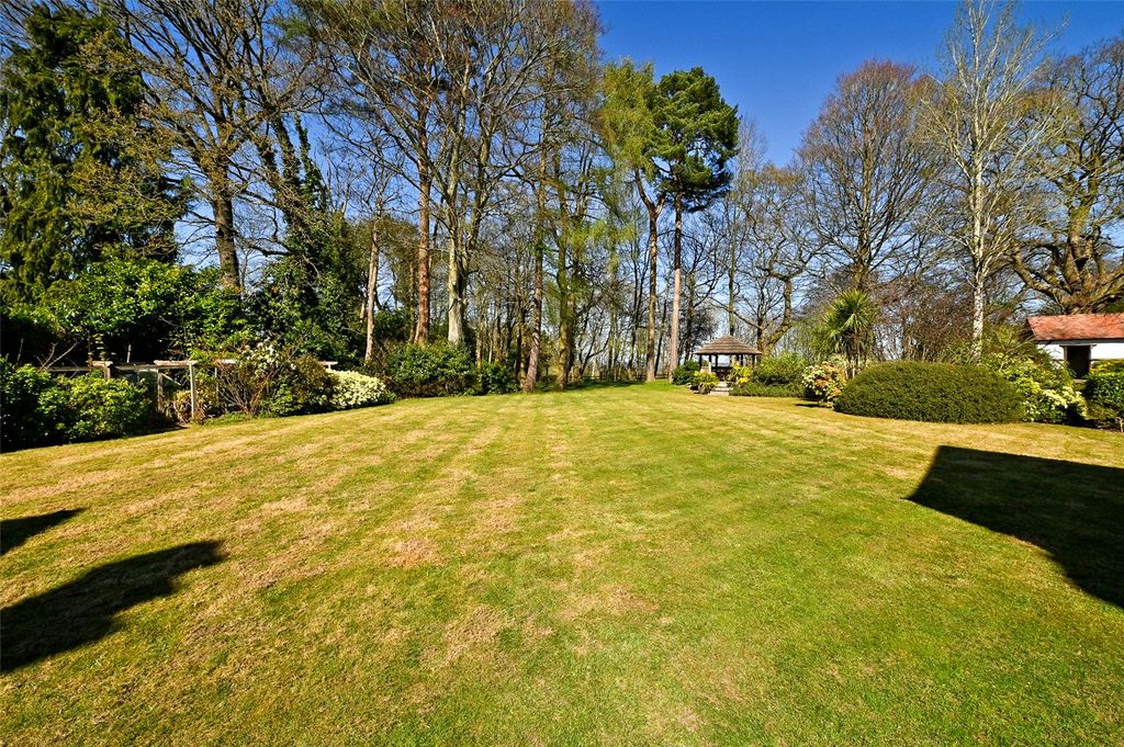 Additional image 13 of 5 bed detached house to rentRidgemead Road, Englefield Green, Egham, Surrey TW20