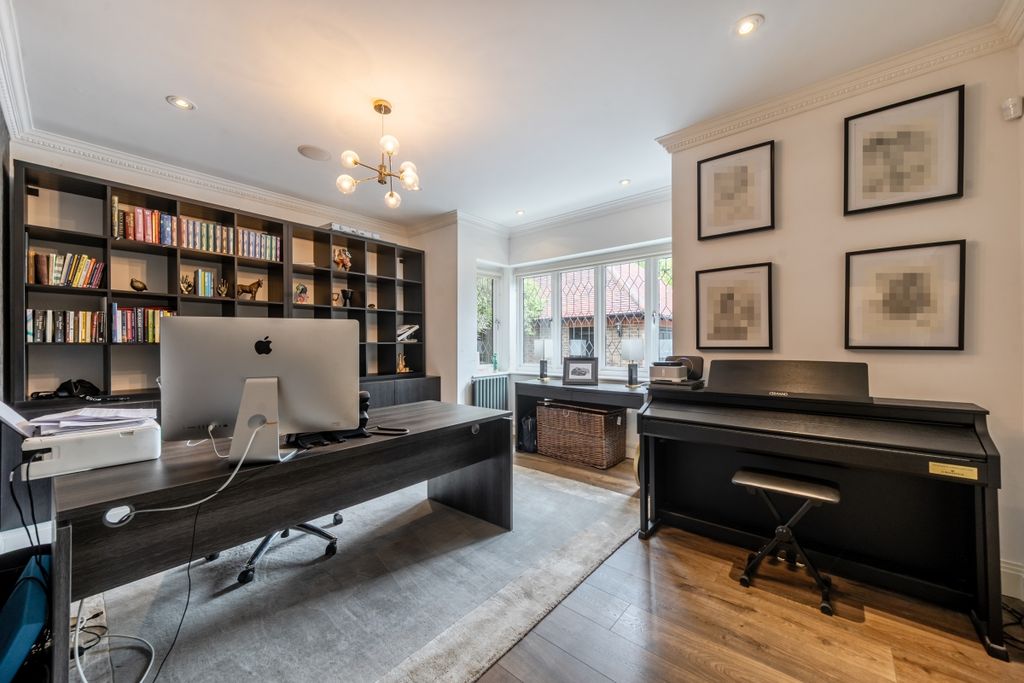 Additional image 8 of 5 bed detached house to rentSt. Leonards Hill, Windsor SL4