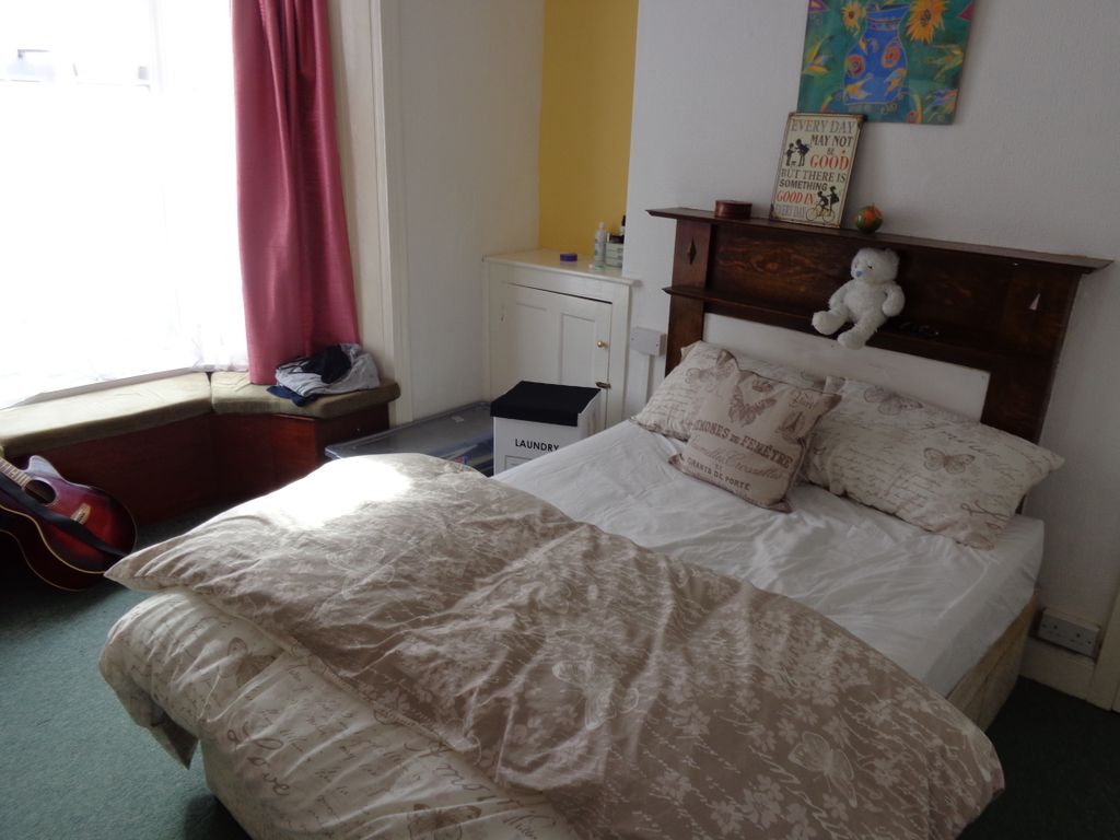 Additional image 3 of 6 bed shared accommodation to rentSea View Place, Aberystwyth SY23