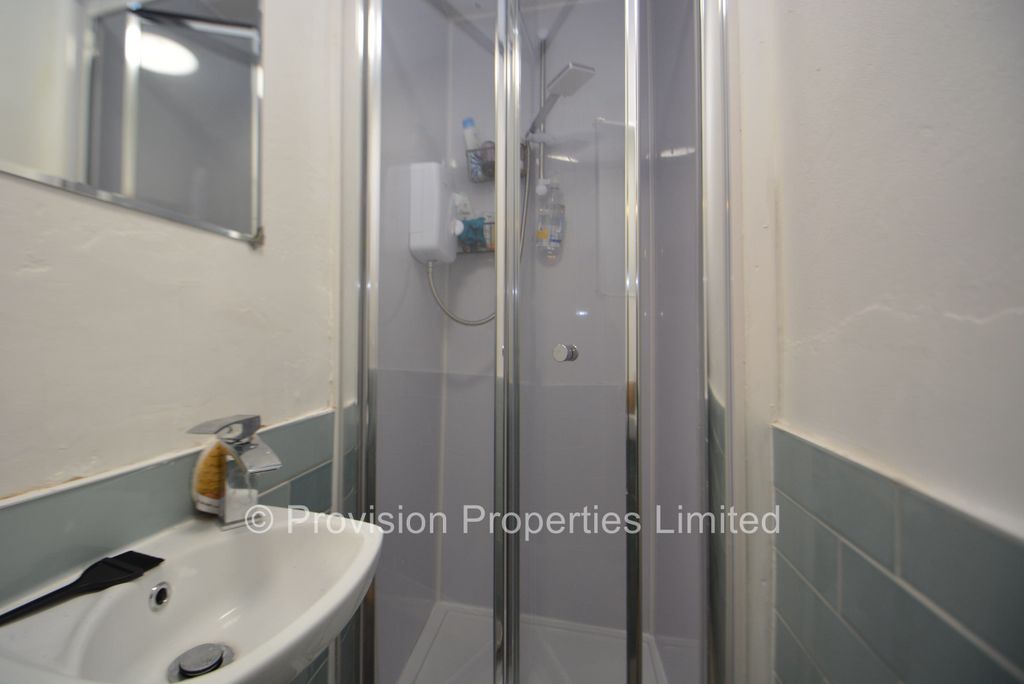 Additional image 13 of 8 bed end terrace house to rentVictoria Road, Hyde Park, Leeds LS6