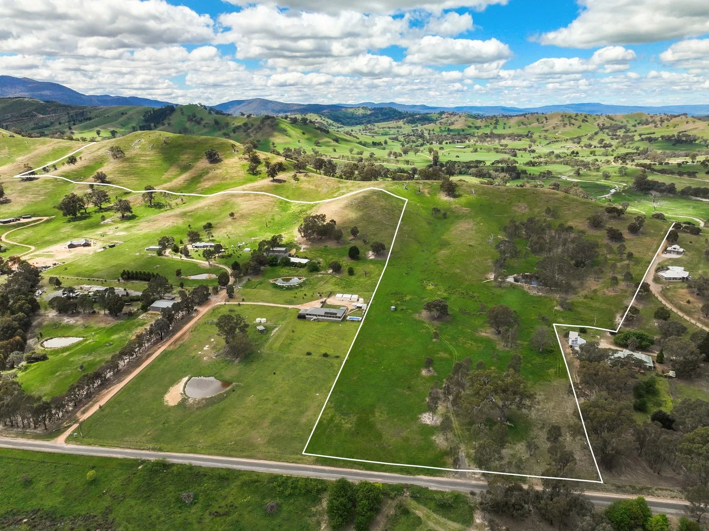 112 Dry Creek Road, Bonnie Doon VIC 3720
