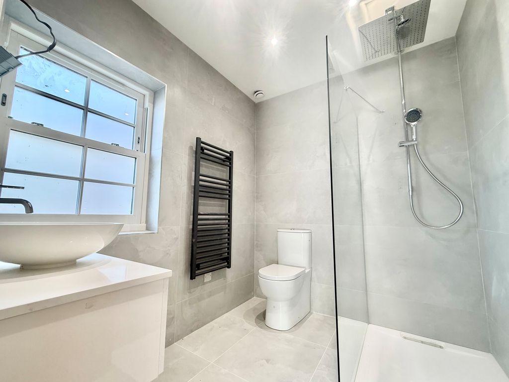 Additional image 4 of 5 bed detached house to rentLittle Heath, Sandy SG19