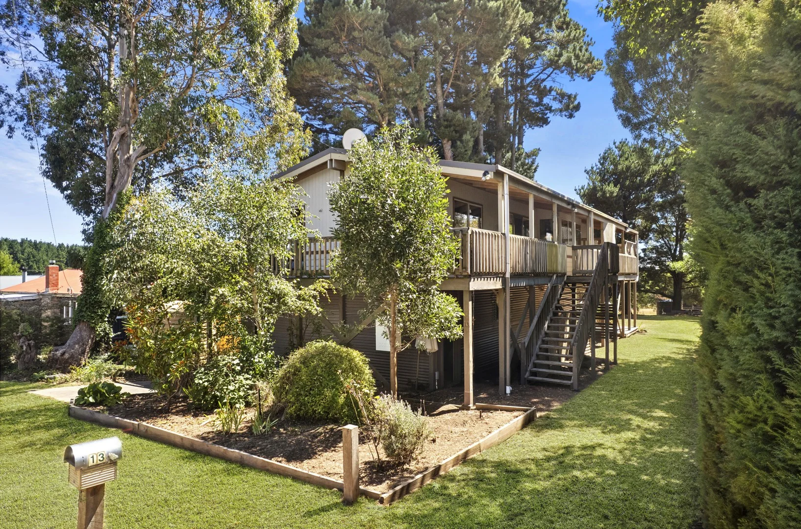 13 Bremner Avenue, Lyonville VIC 3461