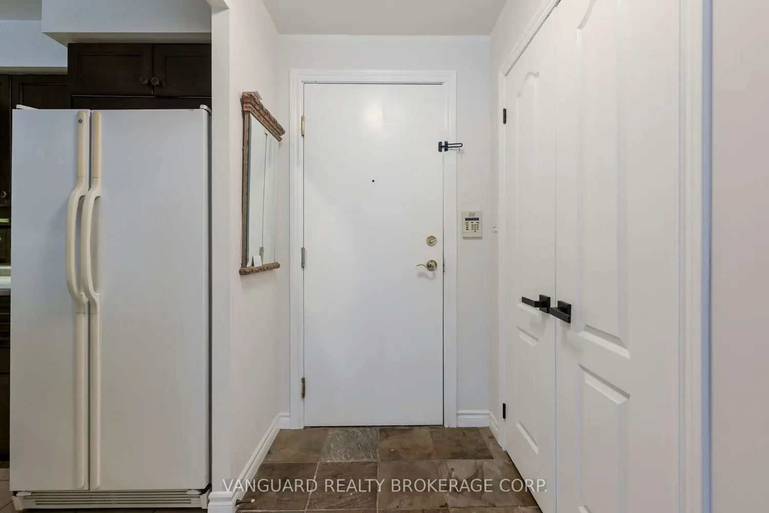 Additional image 2 of 2111 Lake Shore Boulevard 606