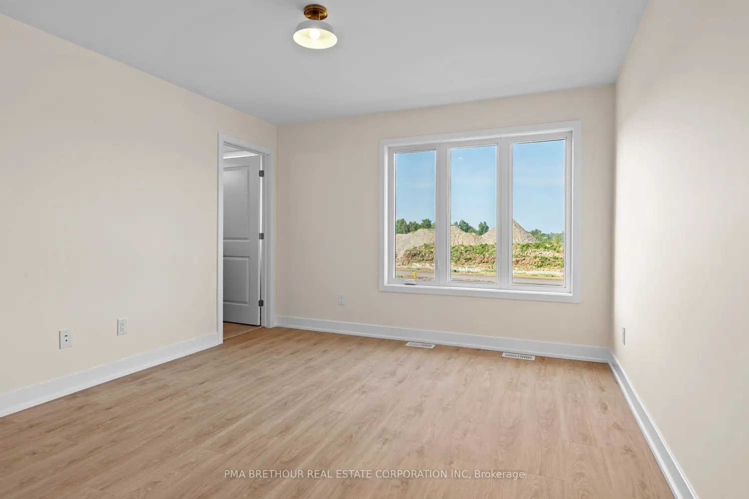 Additional image 13 of 66 Staples Boulevard