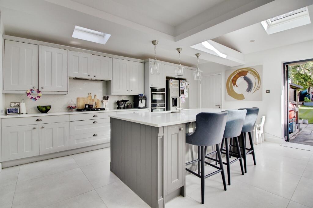 Additional image 4 of Selwyn Drive, Hatfield