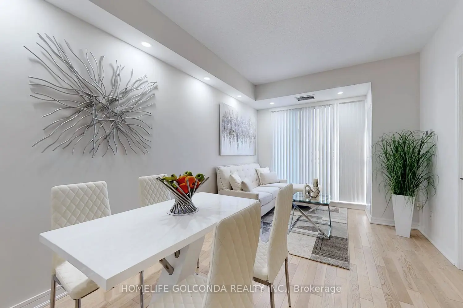 9199 Yonge Street Se 501 photo 5