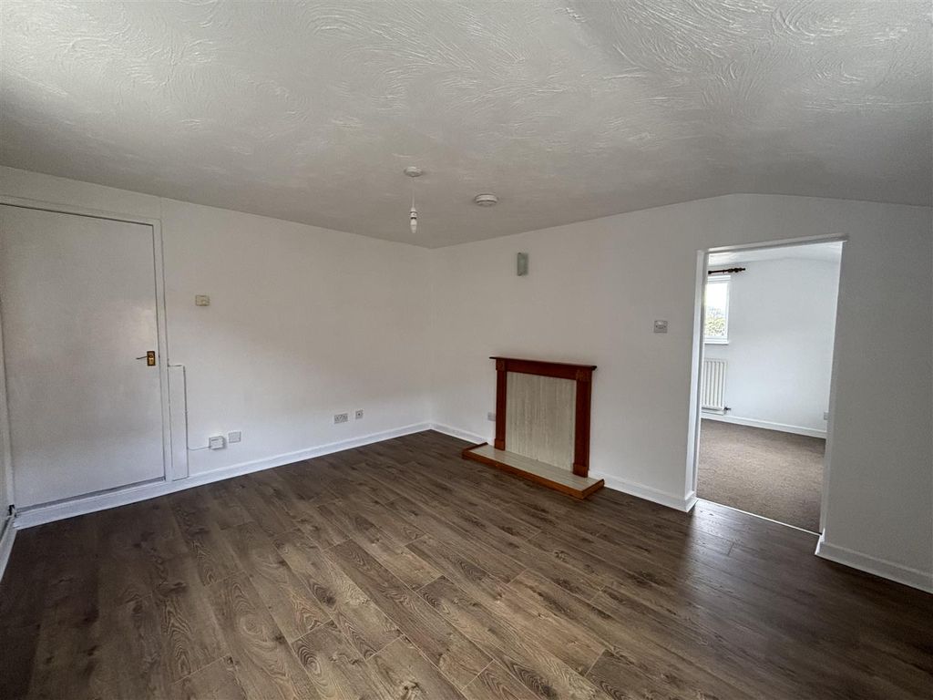 Additional image 5 of 2 bed detached bungalow to rentMusley Lane, Overton, Wrexham LL13