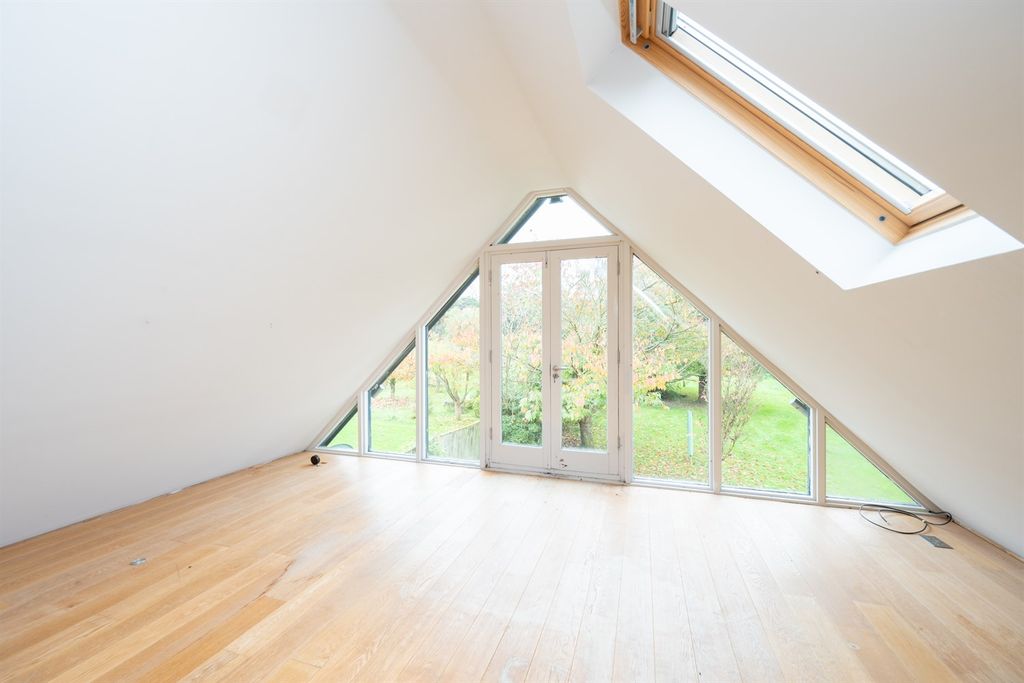 Additional image 21 of 6 bed detached house to rentForest Grange, Horsham, West Sussex RH13
