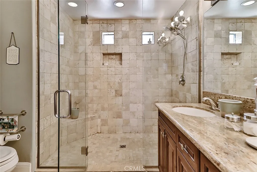 Additional image 42 of 4724 Kester Avenue Unit 404, Sherman Oaks, CA 91403