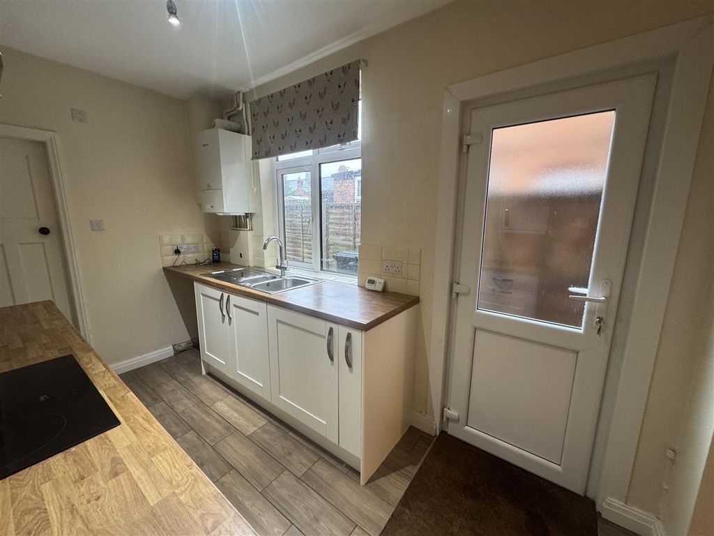 Additional image 7 of 3 bed end terrace house to rentRosebery Avenue, Melton Mowbray LE13