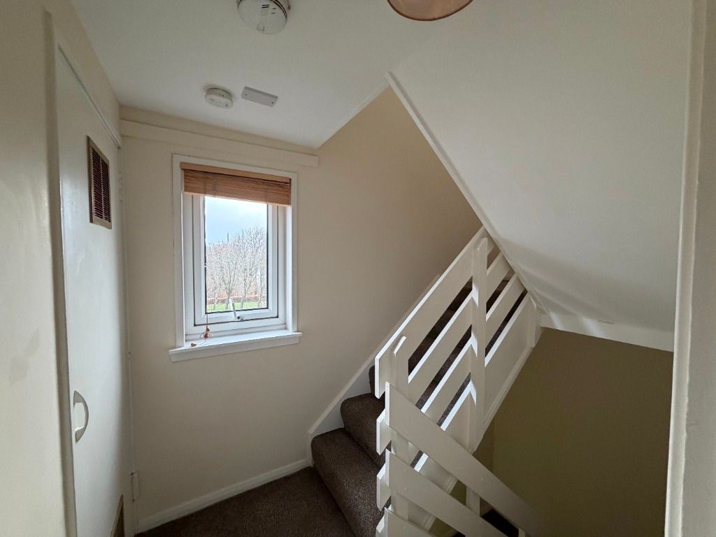 Additional image 12 of 3 bed maisonette to rentKenilworth Rise, Livingston EH54