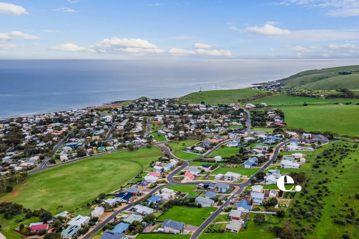 Additional image 3 of 28 Stacey Drive, Carrickalinga SA 5204