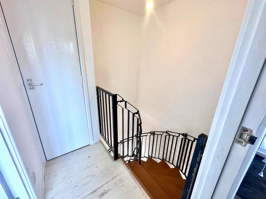 Additional image 10 of 1 bed terraced house to rentMurlande Way, Rhoose, Barry CF62