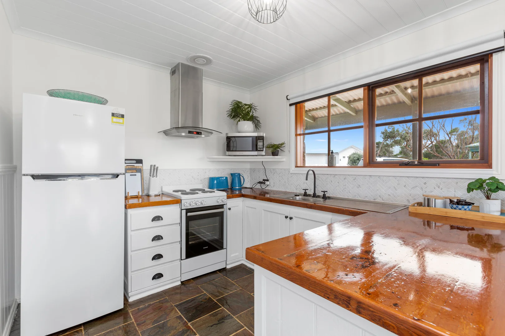 Additional image 4 of 5/2-6 Great Ocean Road, Marengo VIC 3233