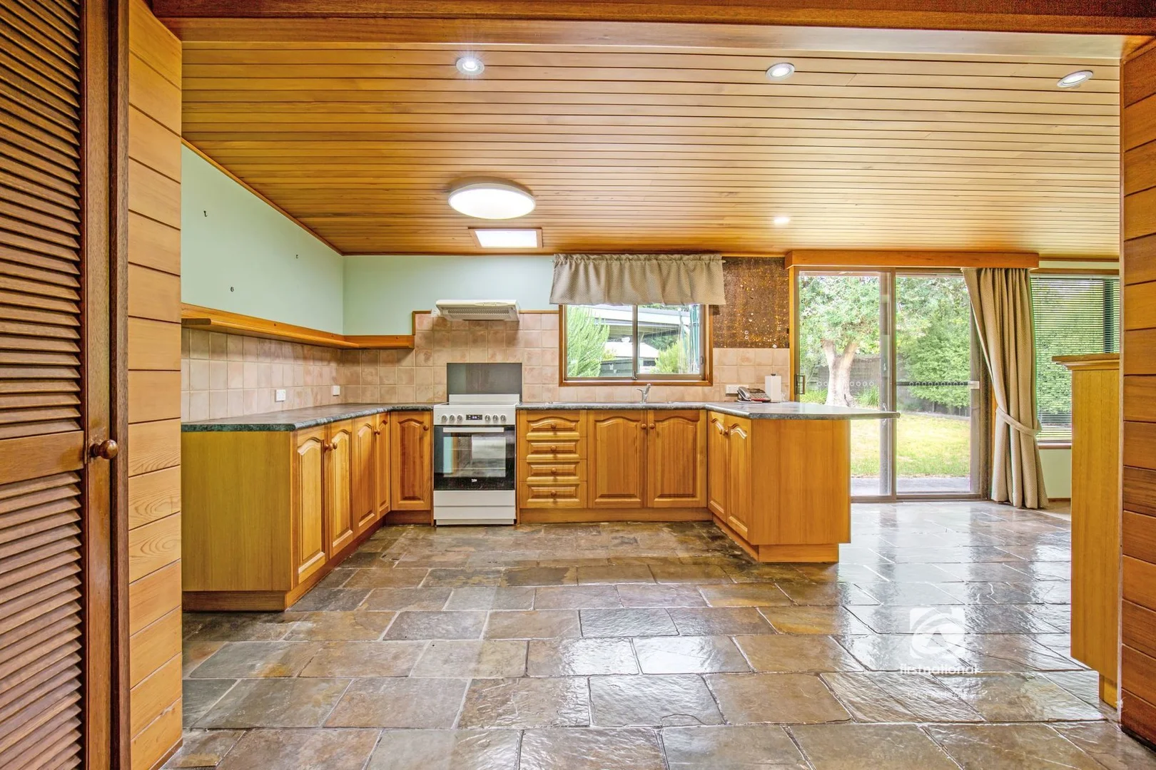 Additional image 4 of 39 First Parade, Raymond Island VIC 3880