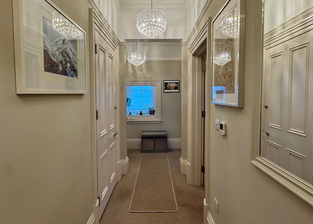 Additional image 8 of 2 bed flat to rentHeene Terrace, Worthing BN11