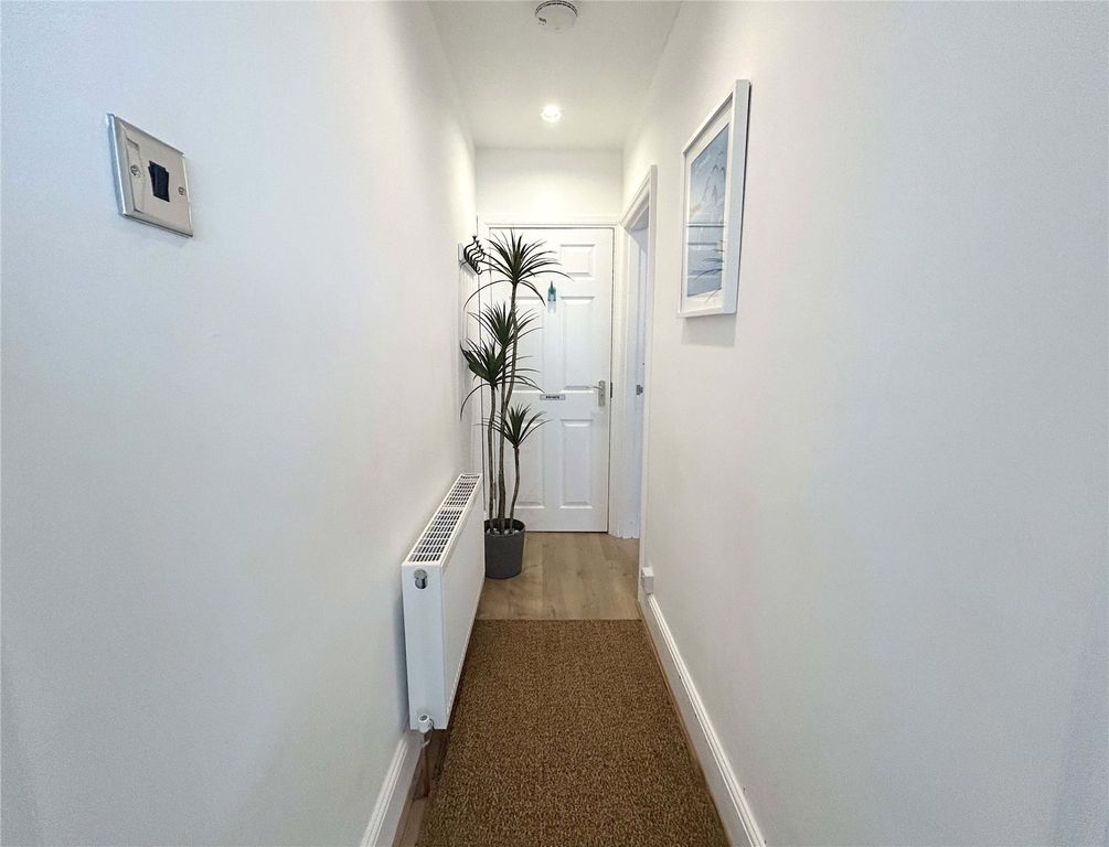 Additional image 3 of Studio to rentVictoria Road, Exmouth EX8