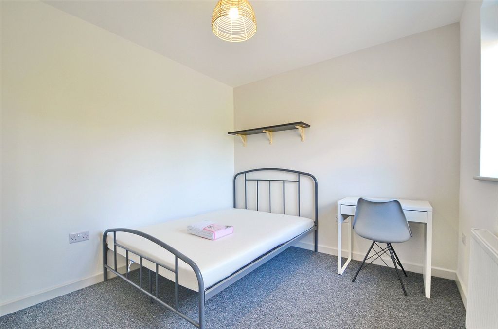 Additional image 9 of 6 bed semi-detached house to rentFilton Avenue, Horfield, Bristol, Bristol BS7