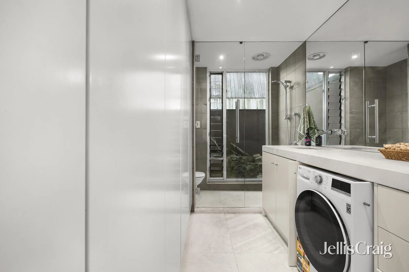 Additional image 21 of 4 Beach Avenue, Elwood VIC 3184