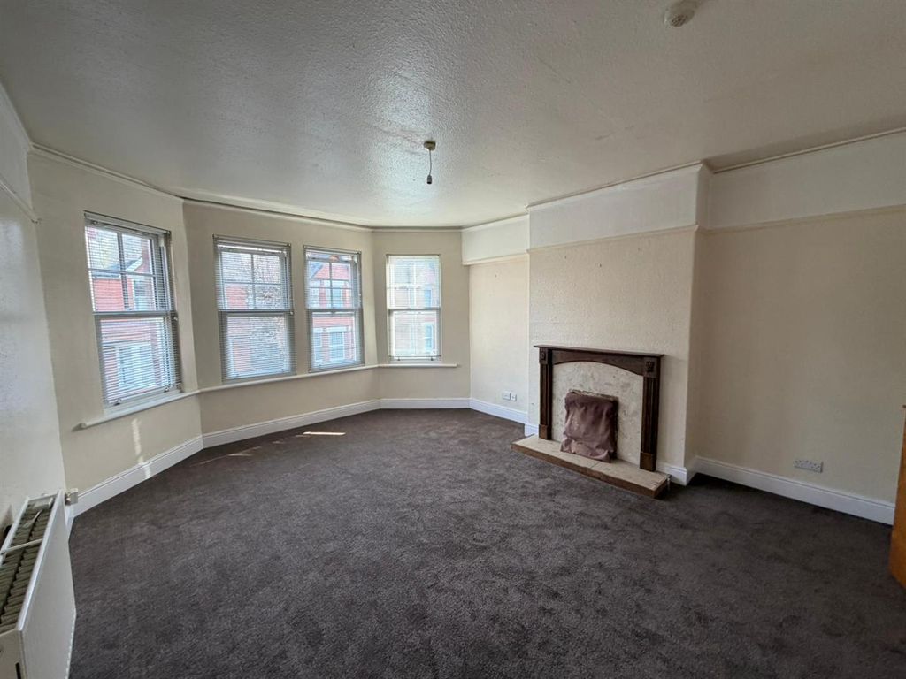 Additional image 3 of 2 bed flat to rentBelgrave Road, Colwyn Bay LL29