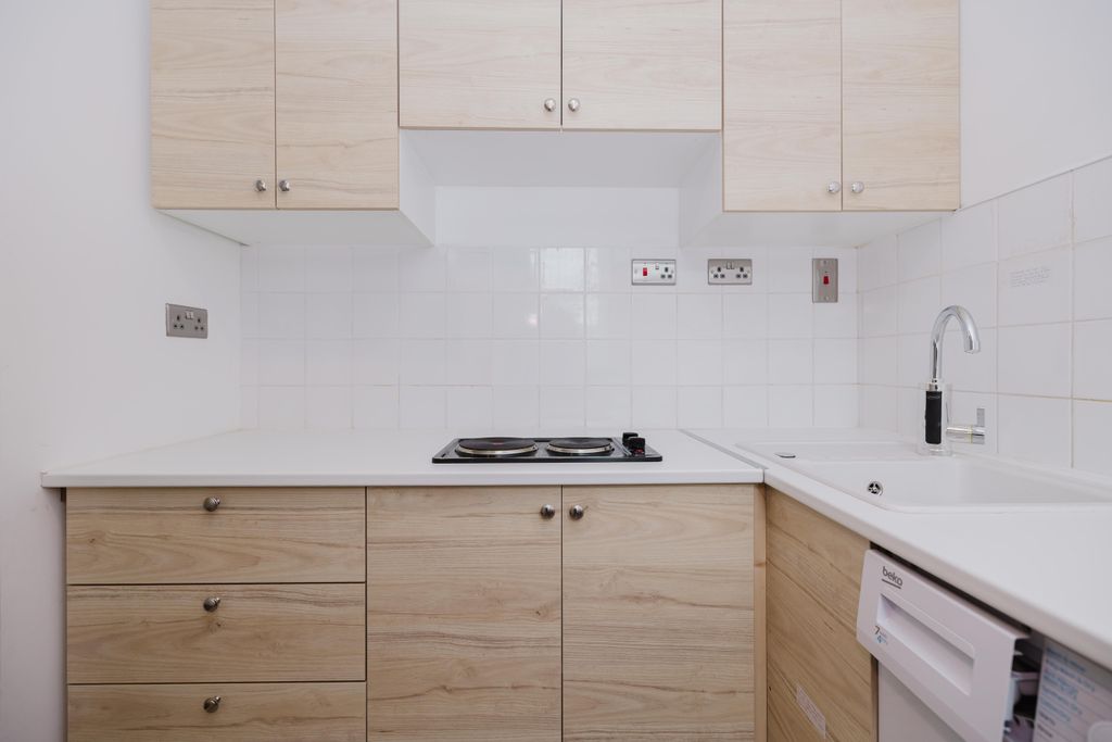 Additional image 7 of Studio to rentPark Place, Livingston EH54